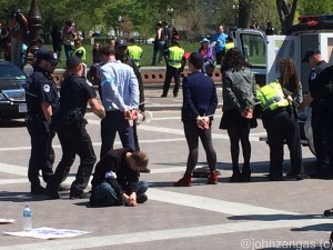 Capitol Police arrest Democracy Spring protesters./Photo by John Zangas